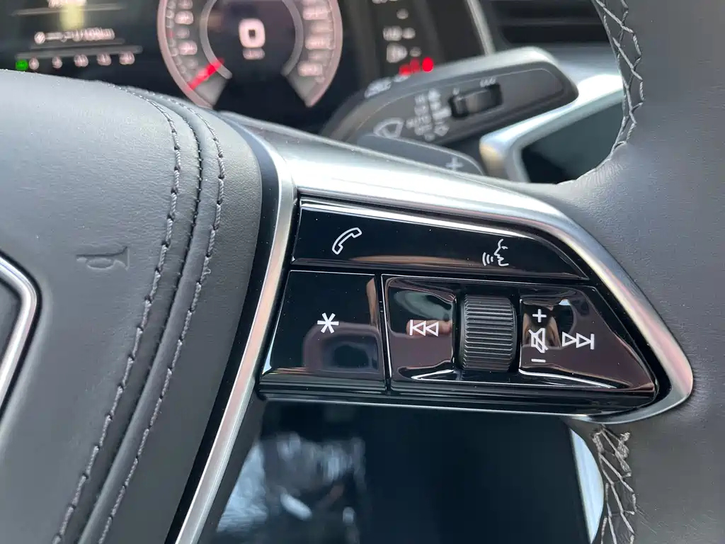AUDI A6L 2024