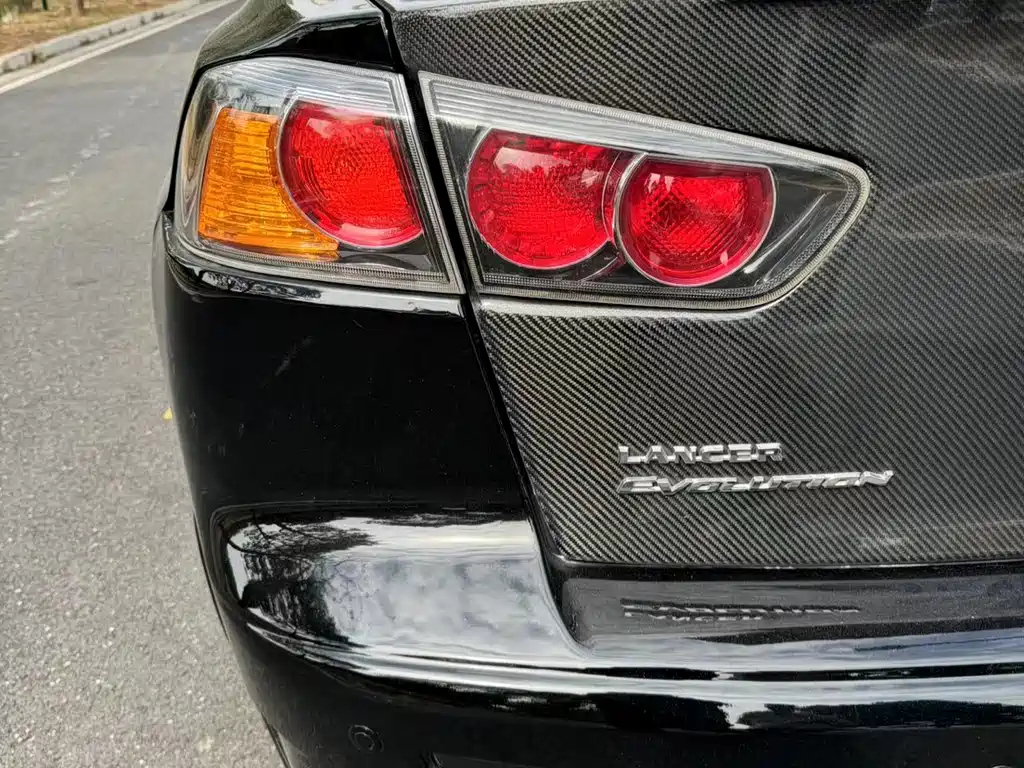 MITSUBISHI LANCER EX 2013