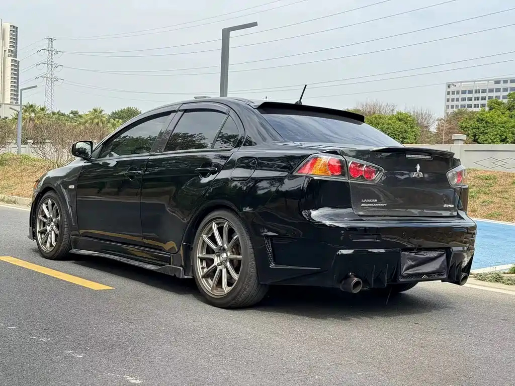 MITSUBISHI LANCER EX 2013