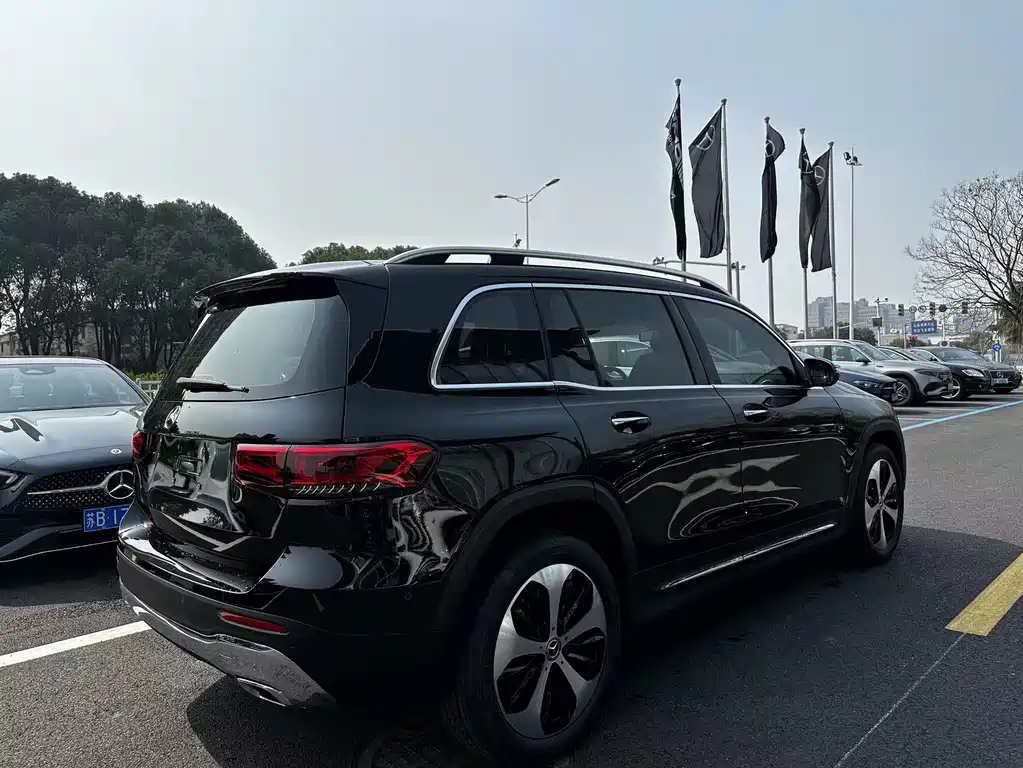 MERCEDES BENZ GLB 2022