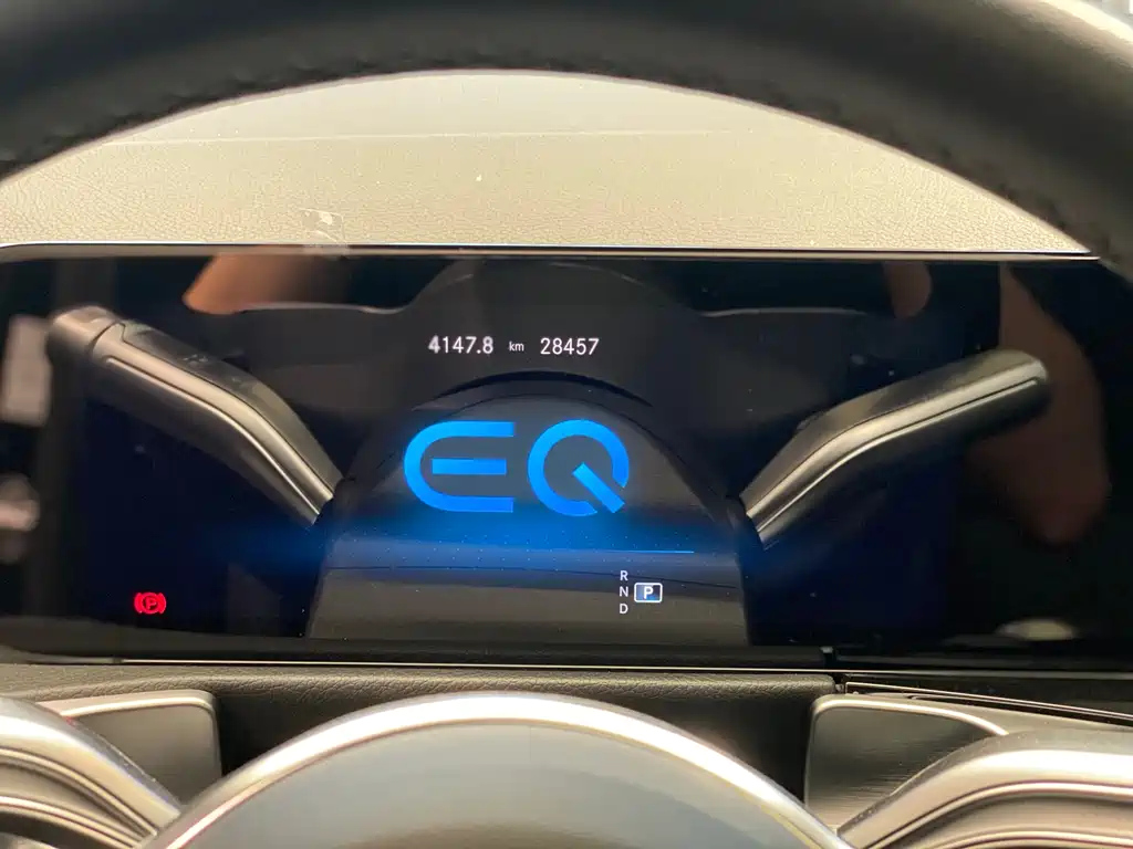 MERCEDES BENZ EQB 2022