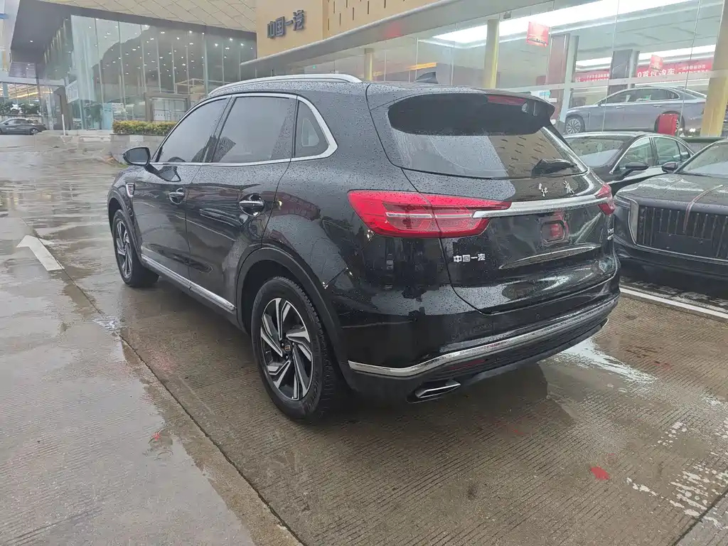 HONGQI HS5 2022