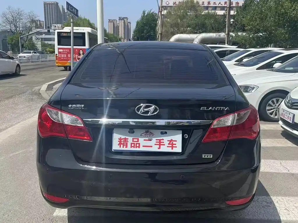 HYUNDAI CELESTA 2012
