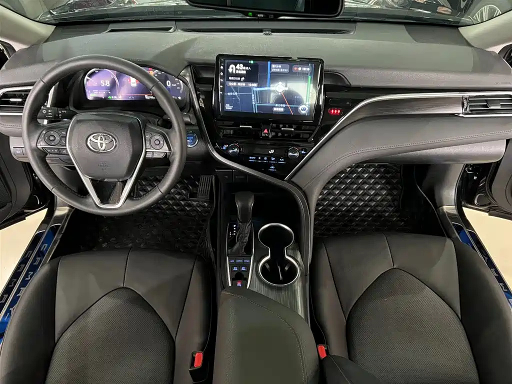 TOYOTA CAMRY 2022