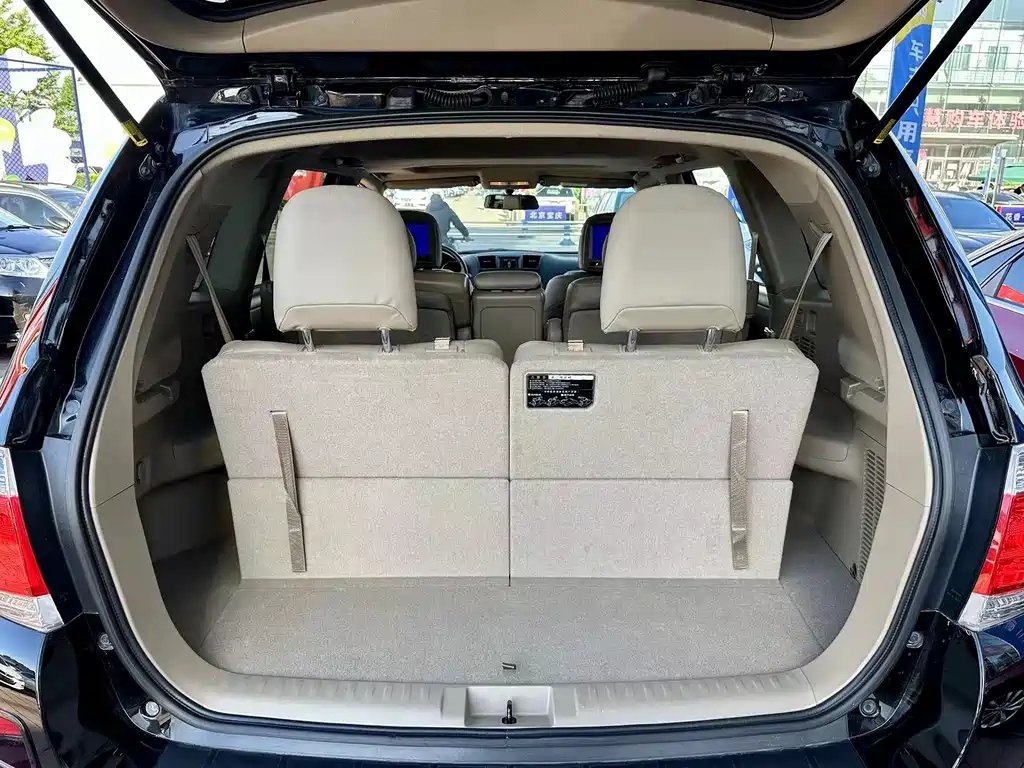 TOYOTA HIGHLANDER 2014