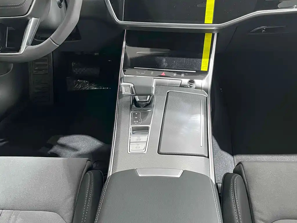 AUDI A6L 2024