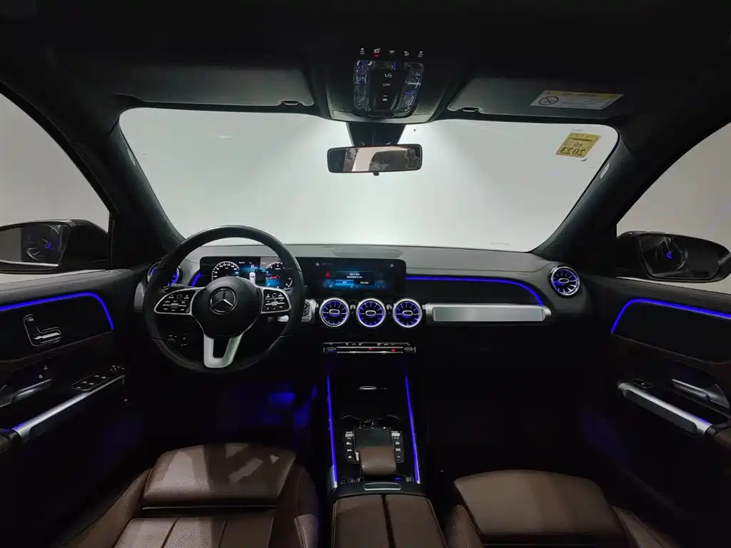 MERCEDES BENZ GLB 2021