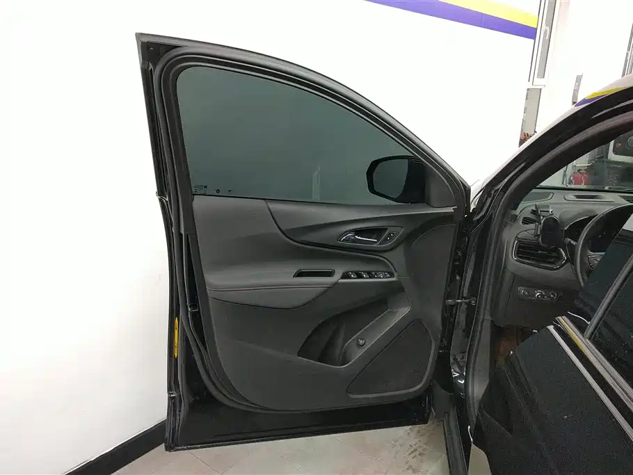CHEVROLET EXPLORER 2022
