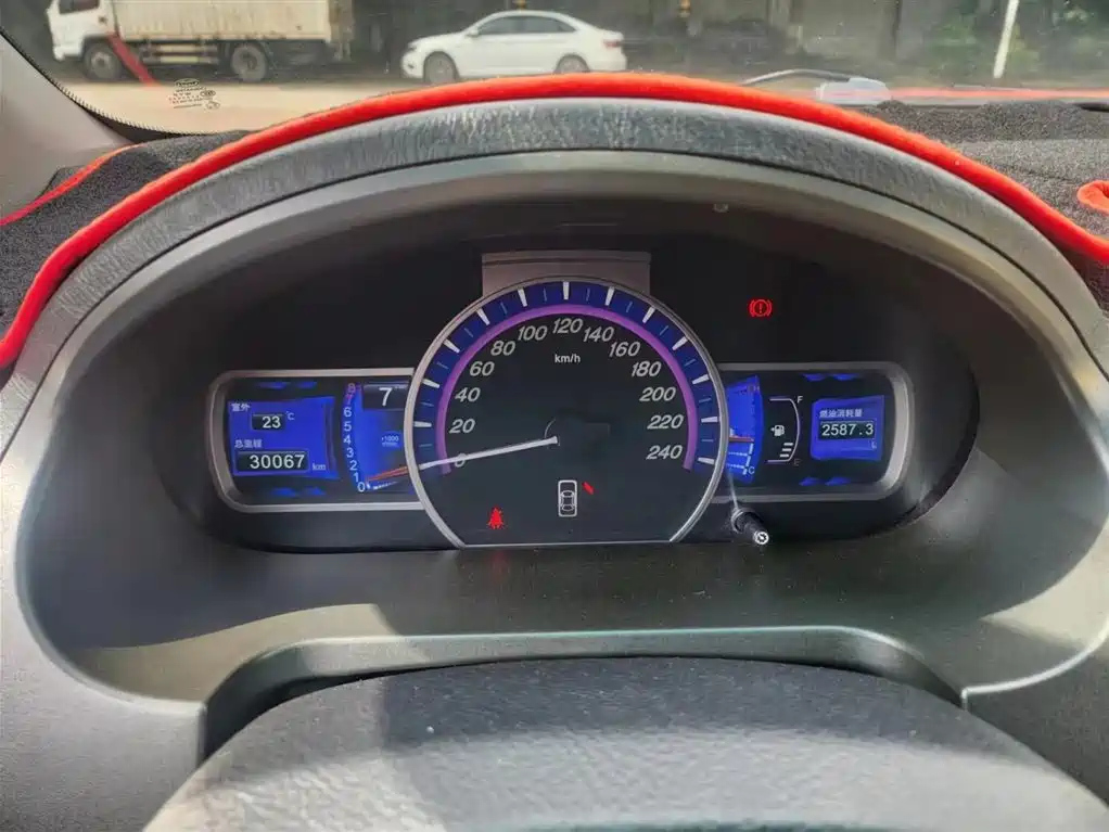BYD S6 2015