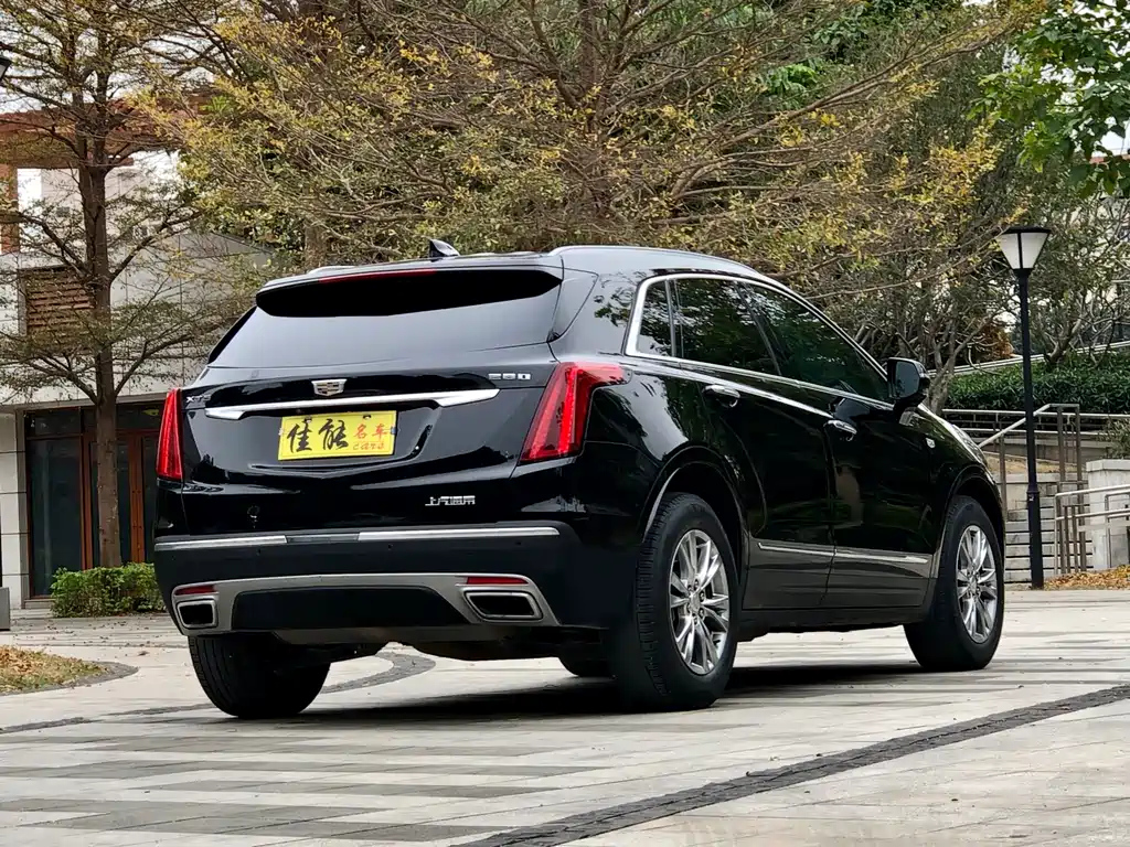 CADILLAC XT5 2020