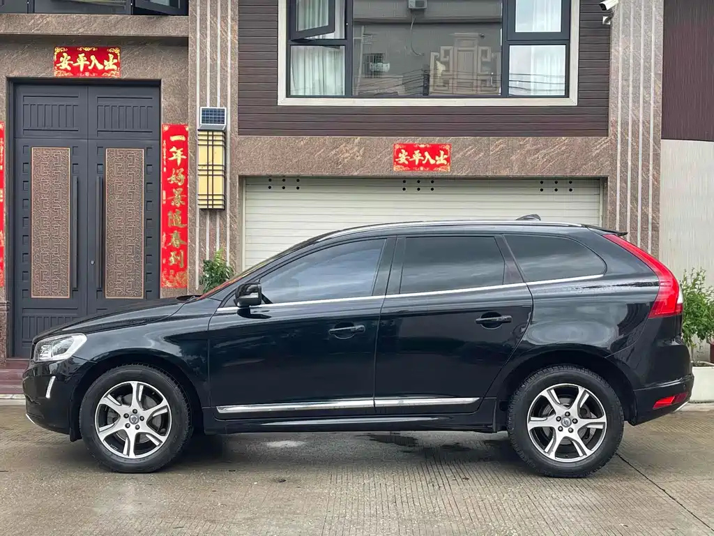 VOLVO XC60 IMPORT 2014