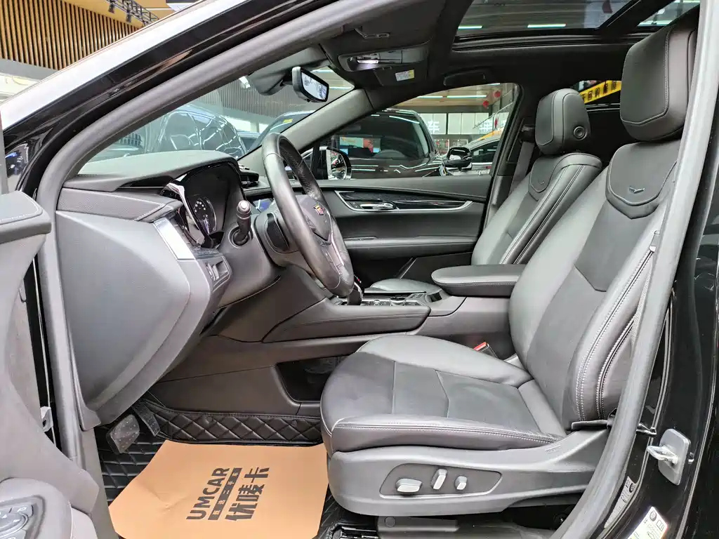CADILLAC XT5 2020