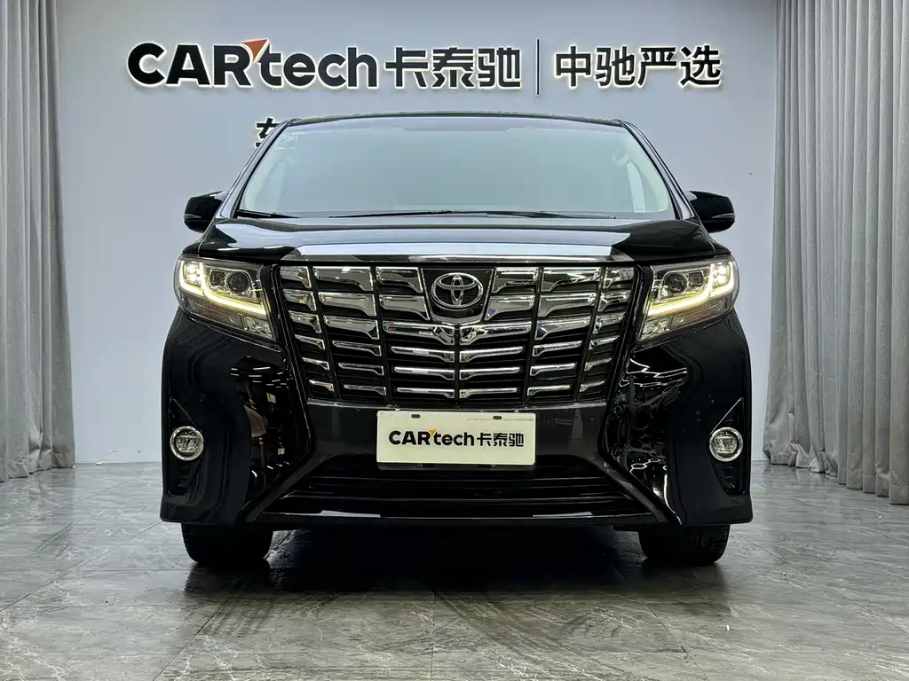 TOYOTA ALPHARD 2017