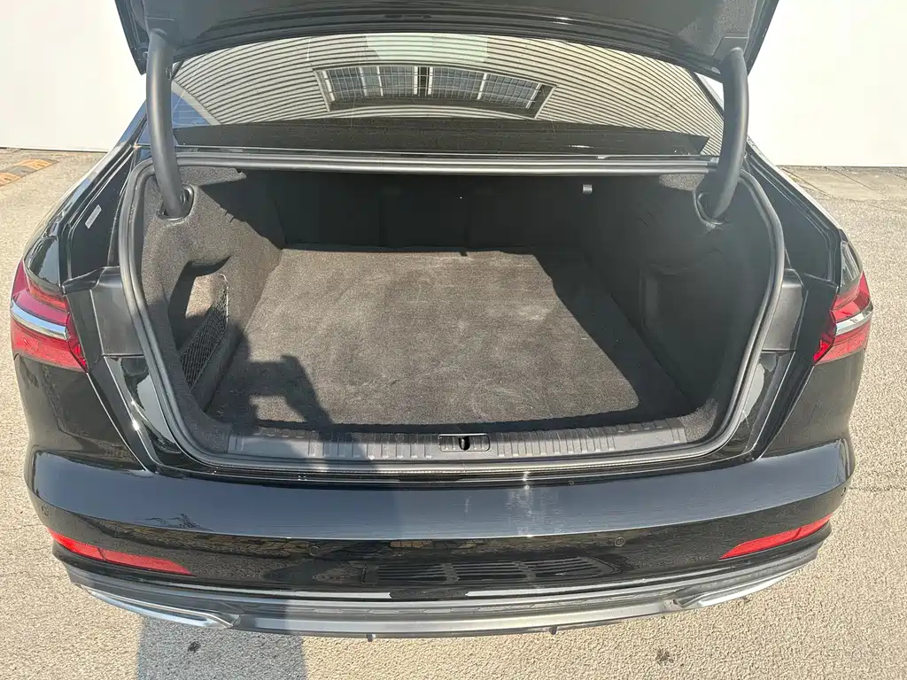 AUDI A6L 2022
