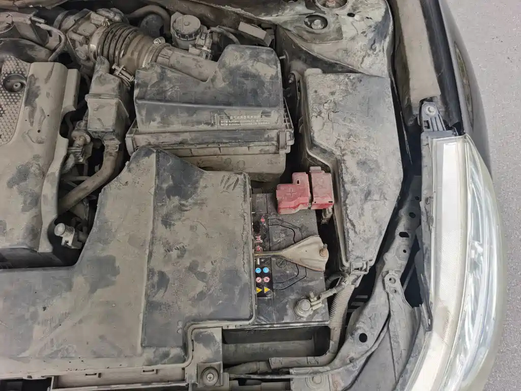 NISSAN TEANA 2010