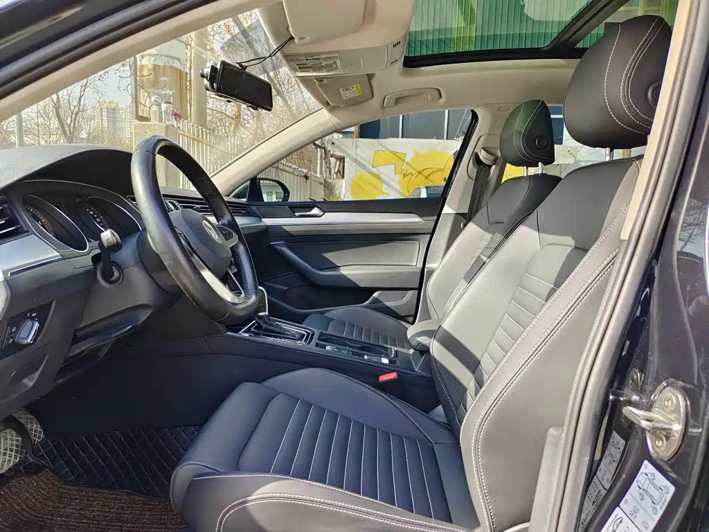 VOLKSWAGEN MAGOTAN 2020