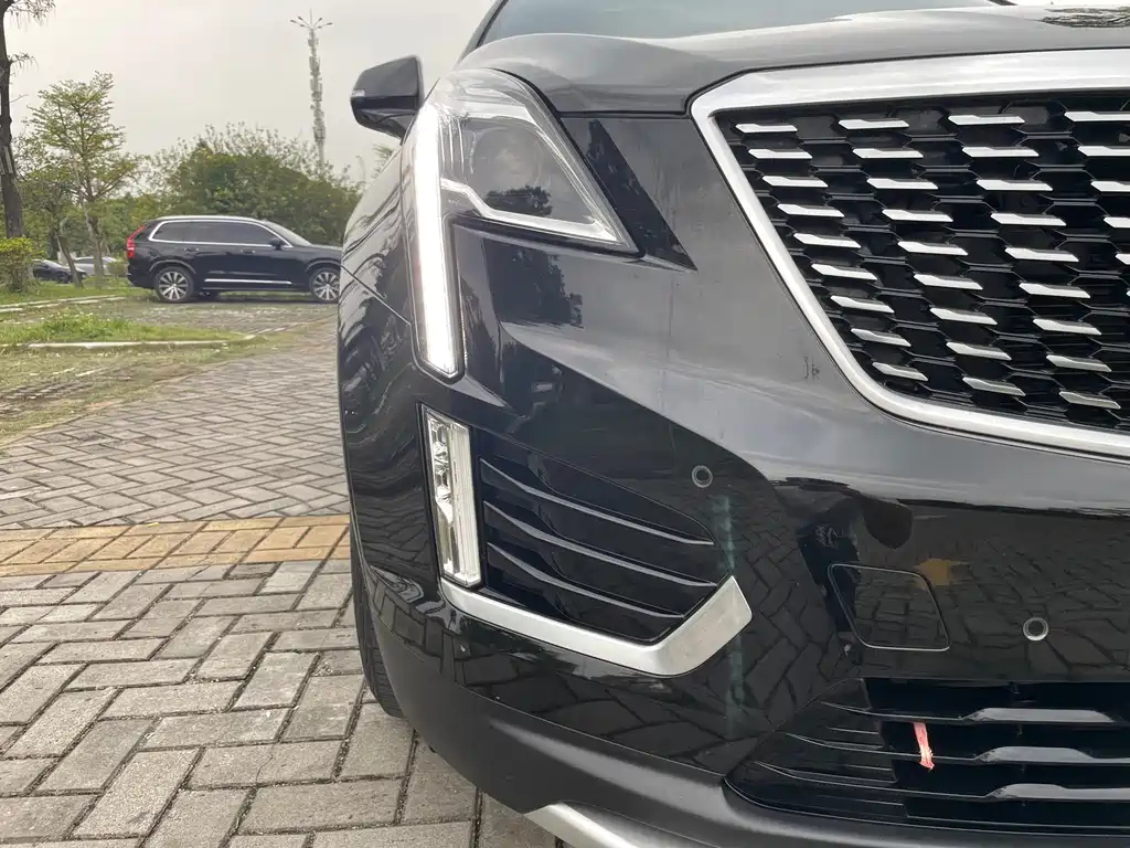 CADILLAC XT5 2021