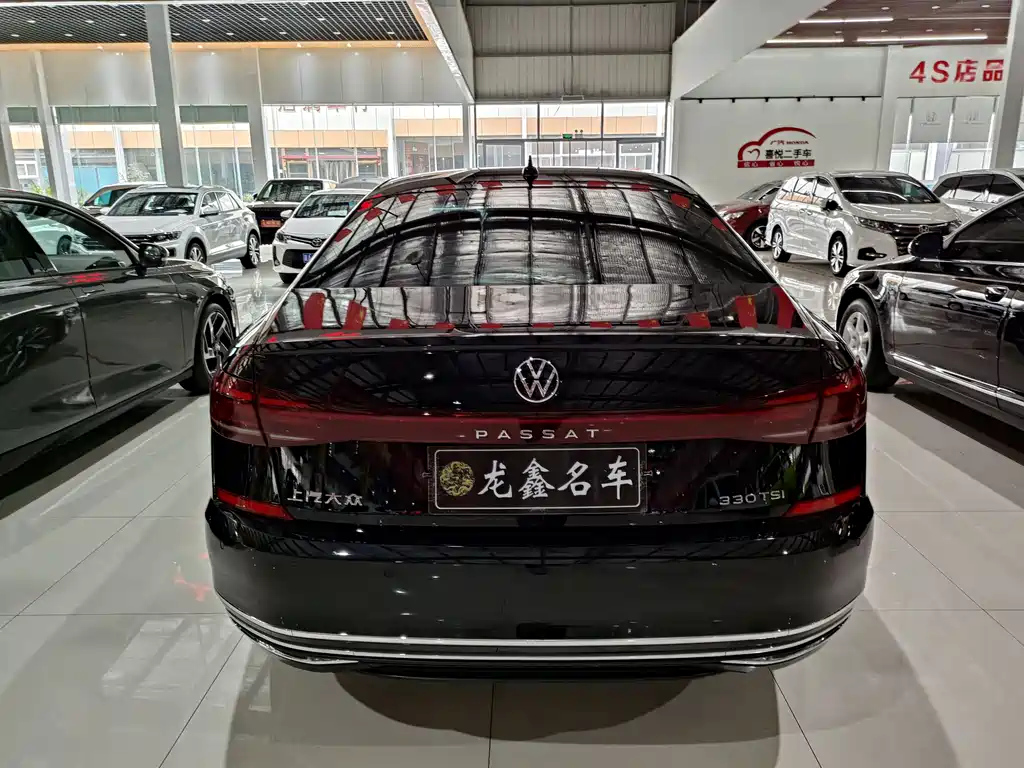 VOLKSWAGEN PASSAT 2021