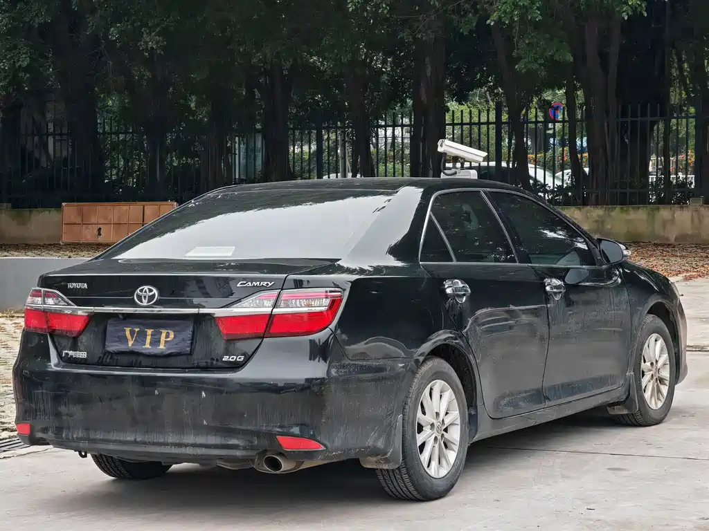 TOYOTA CAMRY 2015