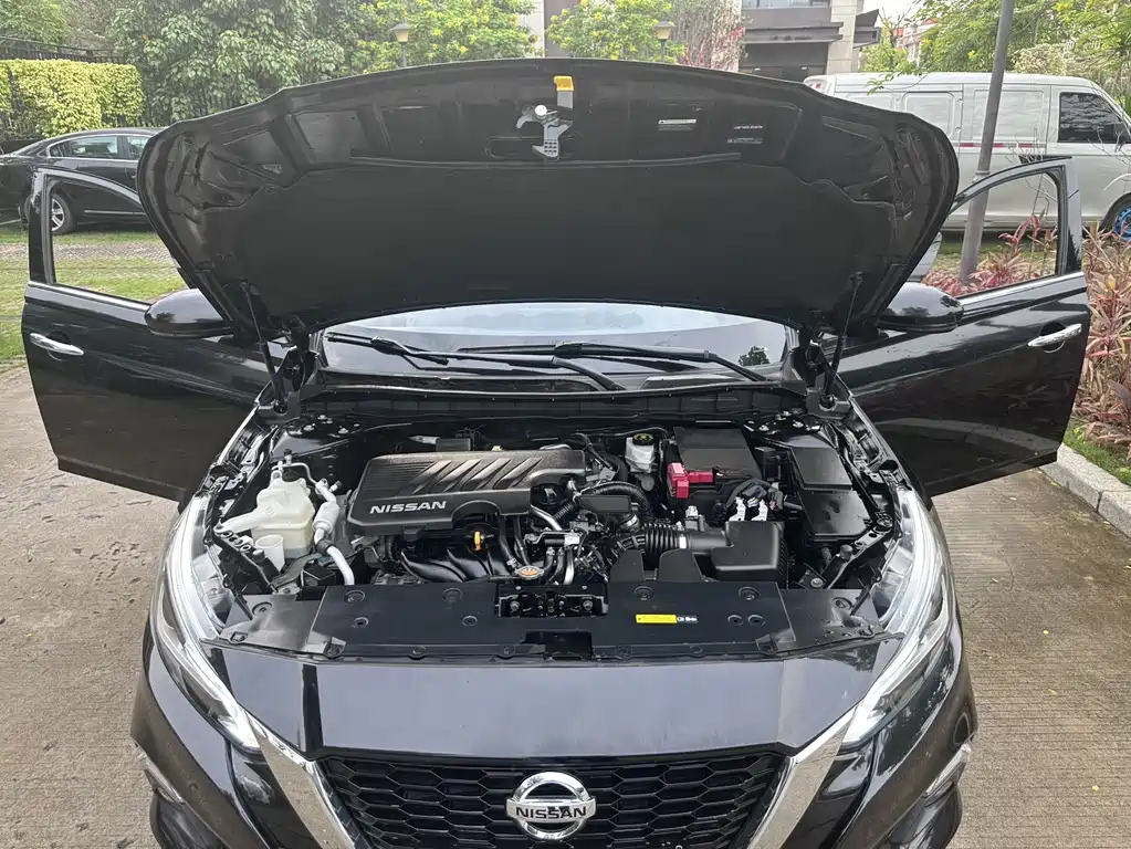 NISSAN TEANA 2019