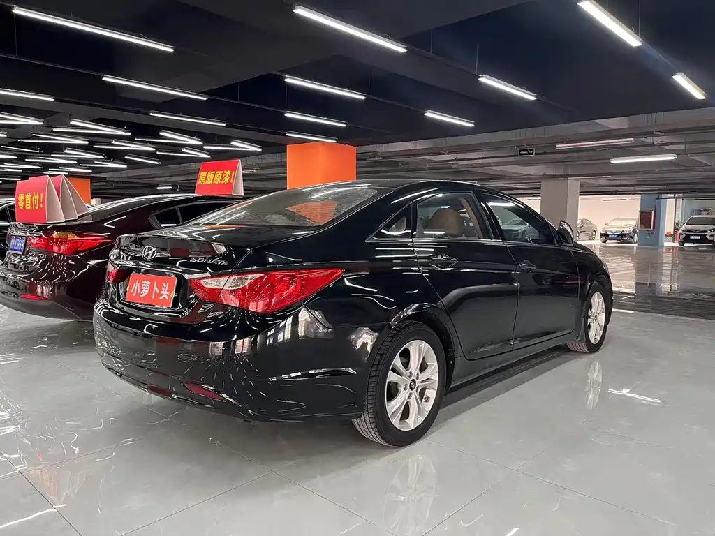 HYUNDAI SONATA 2012