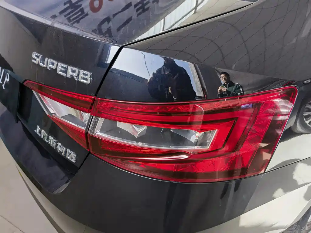 SKODA SUPERB 2017