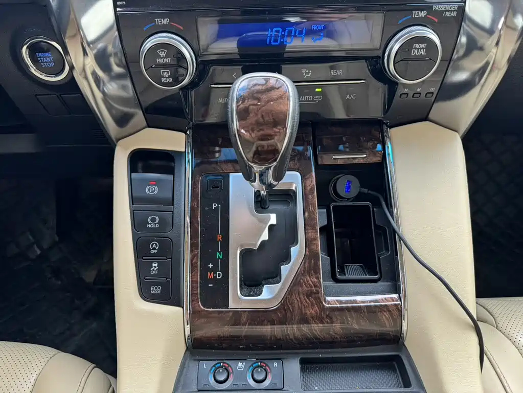 TOYOTA ALPHARD 2019