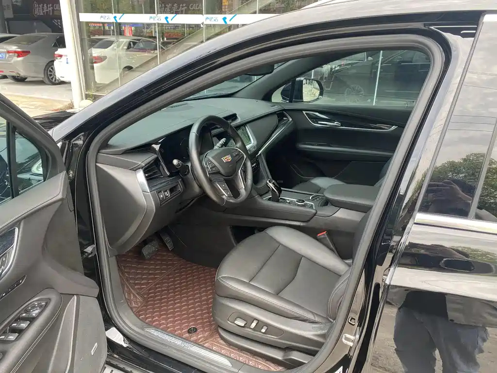 CADILLAC XT5 2022