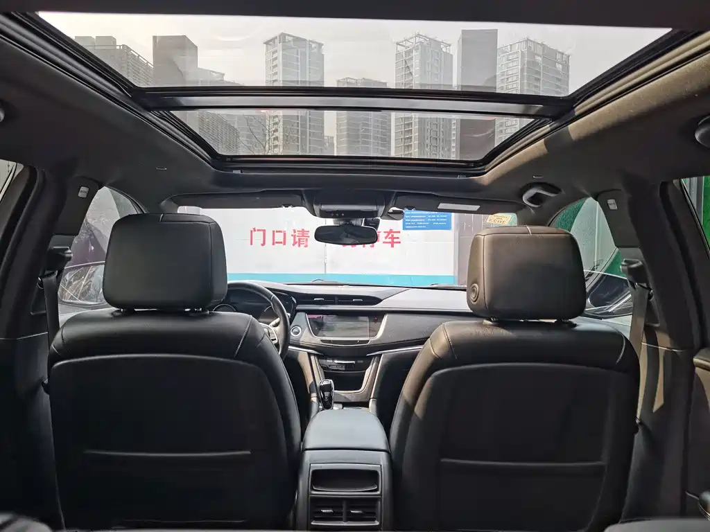 CADILLAC XT5 2021