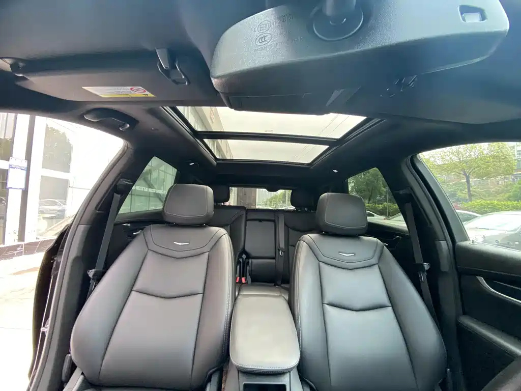 CADILLAC XT5 2022