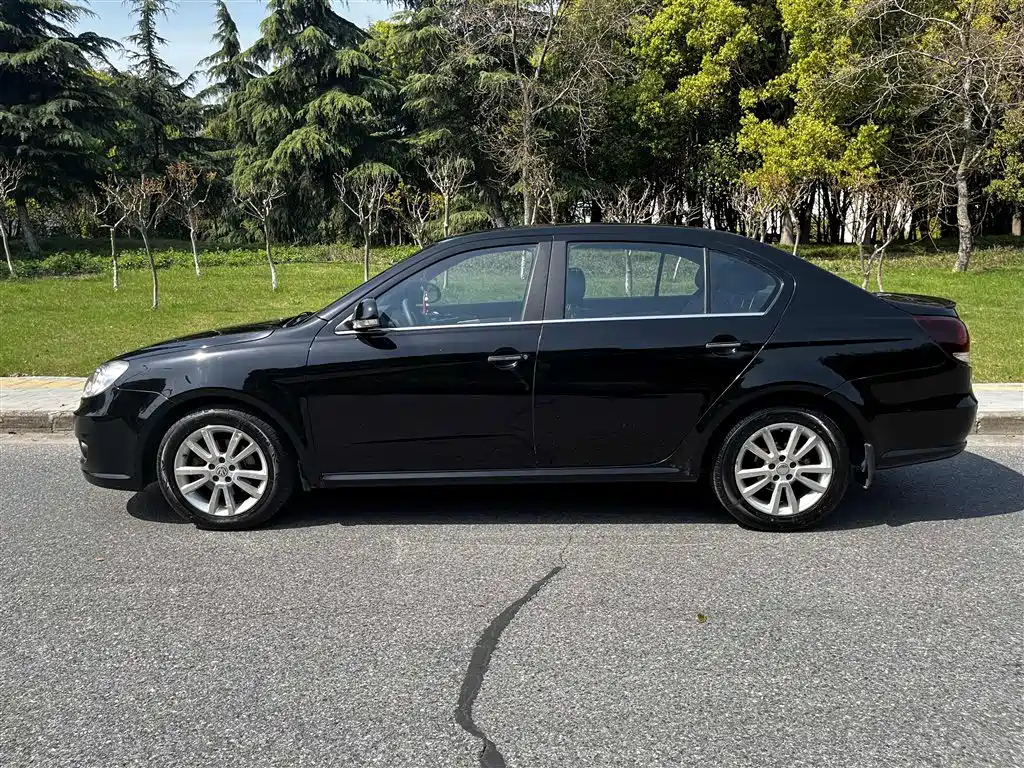 VOLKSWAGEN LAVIDA 2010
