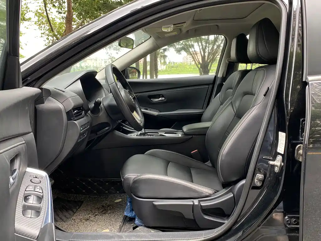 NISSAN SYLPHY 2020