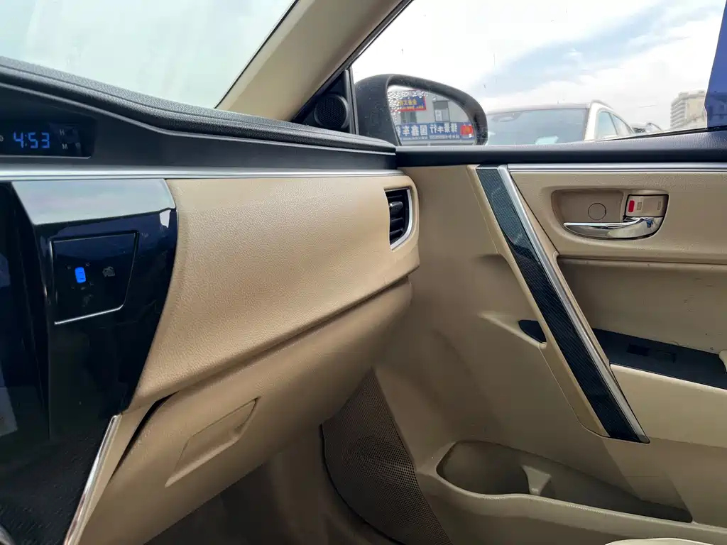 TOYOTA COROLLA 2014