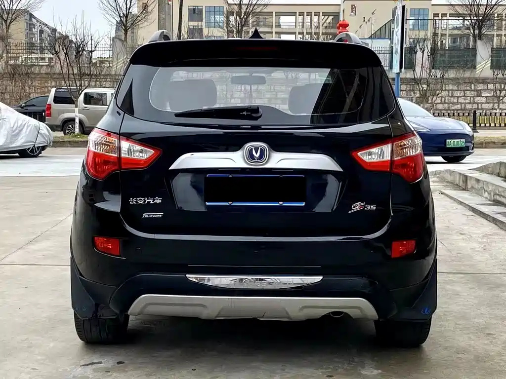 CHANGAN CS35 2015