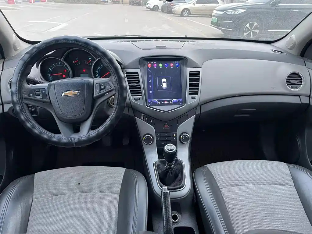 CHEVROLET CRUZE 2012
