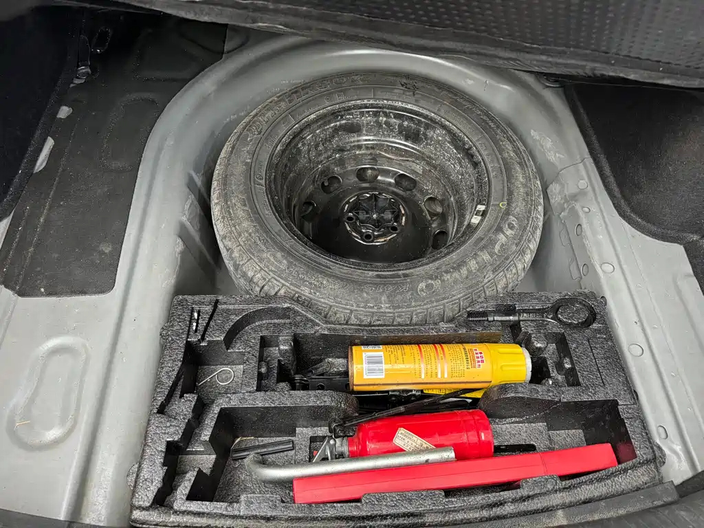 VOLKSWAGEN LAVIDA 2016