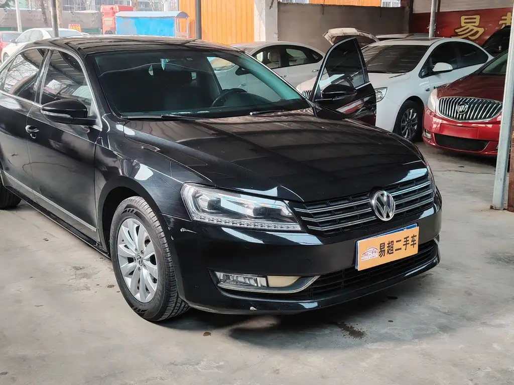 VOLKSWAGEN PASSAT 2014