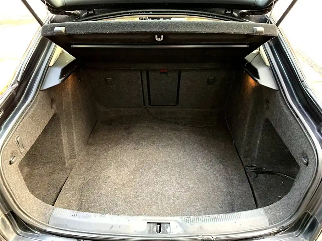 SKODA SUPERB 2013