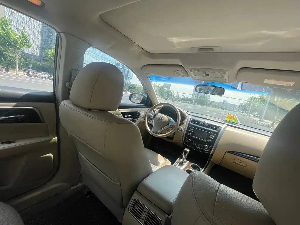 NISSAN TEANA 2013