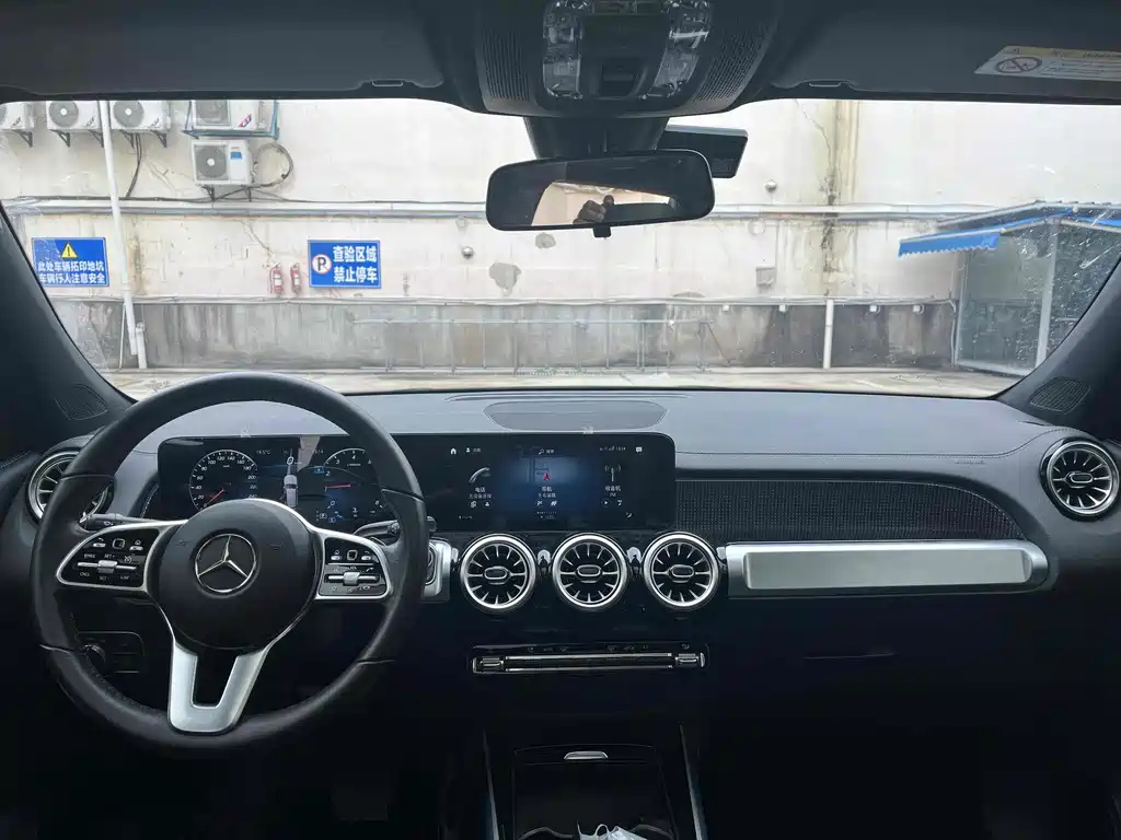 MERCEDES BENZ GLB 2022