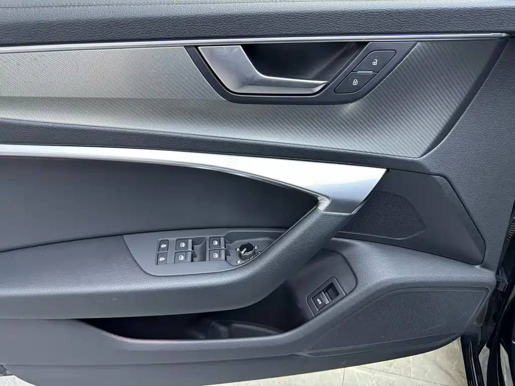 AUDI A6L 2022