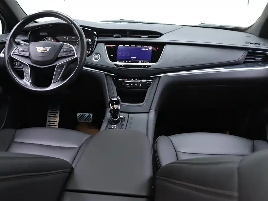 CADILLAC XT5 2023