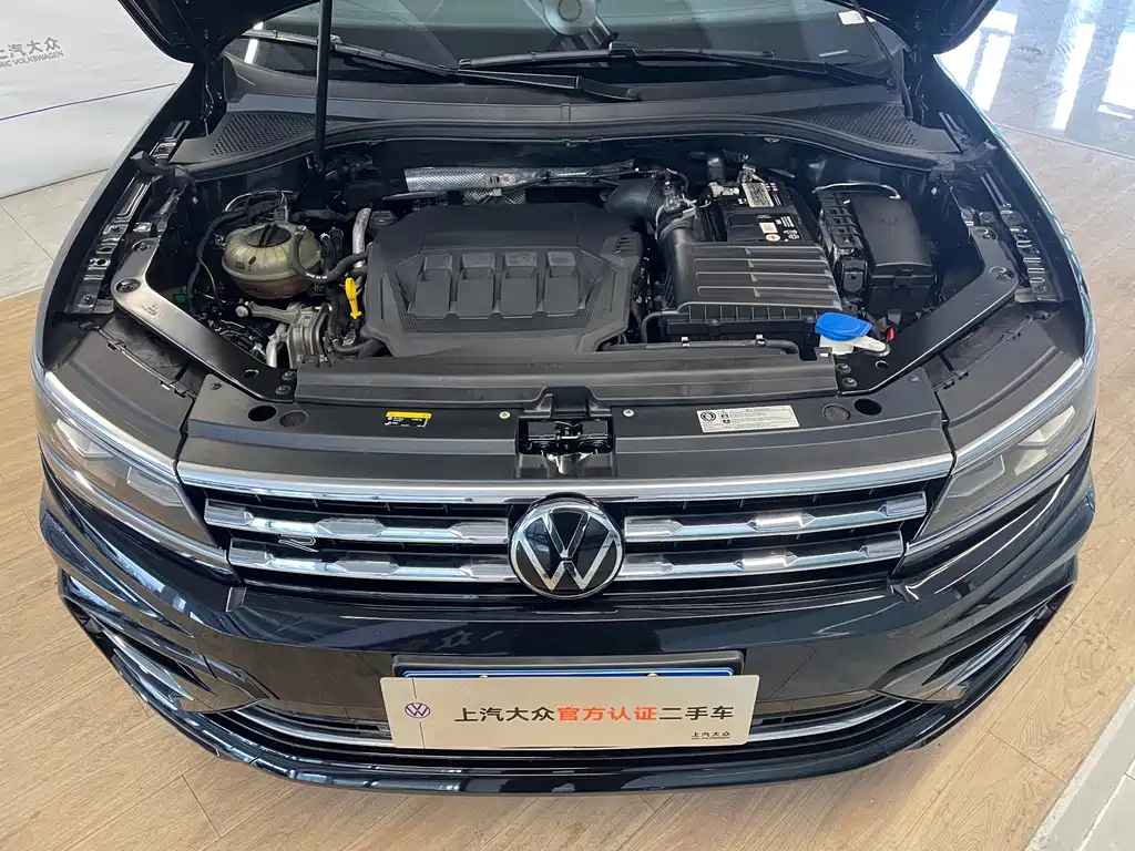 VOLKSWAGEN TIGUAN L 2021