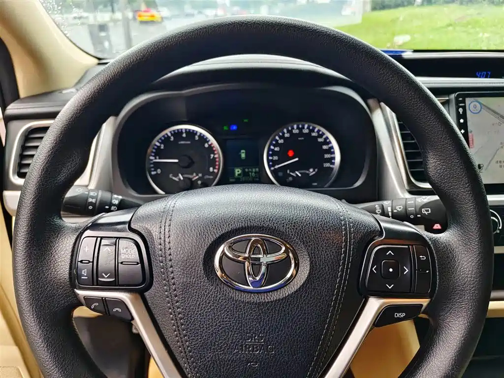 TOYOTA HIGHLANDER 2021