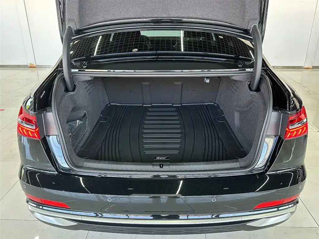 AUDI A6L 2023