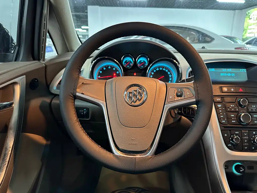 BUICK EXCELLE 2013