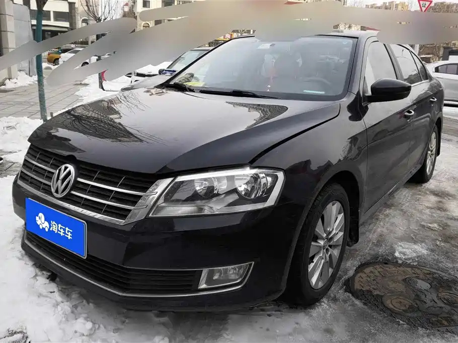 VOLKSWAGEN LAVIDA 2014