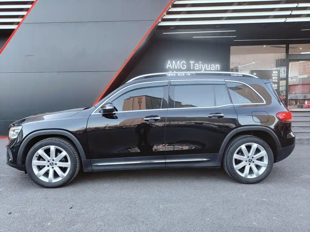 MERCEDES BENZ GLB 2020