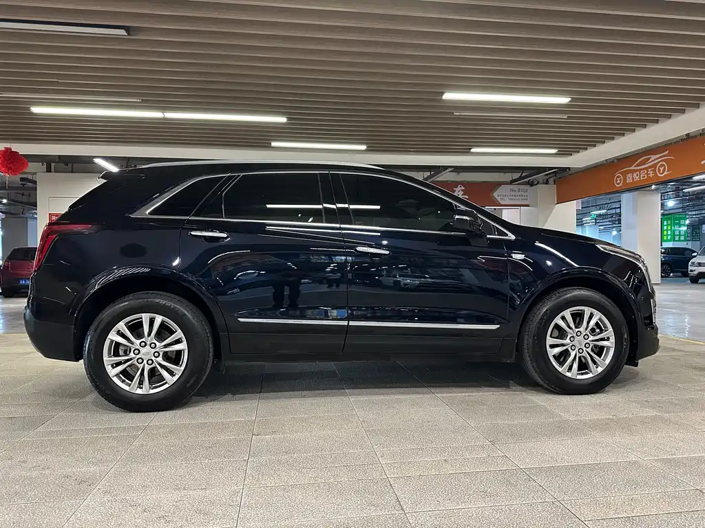 CADILLAC XT5 2022