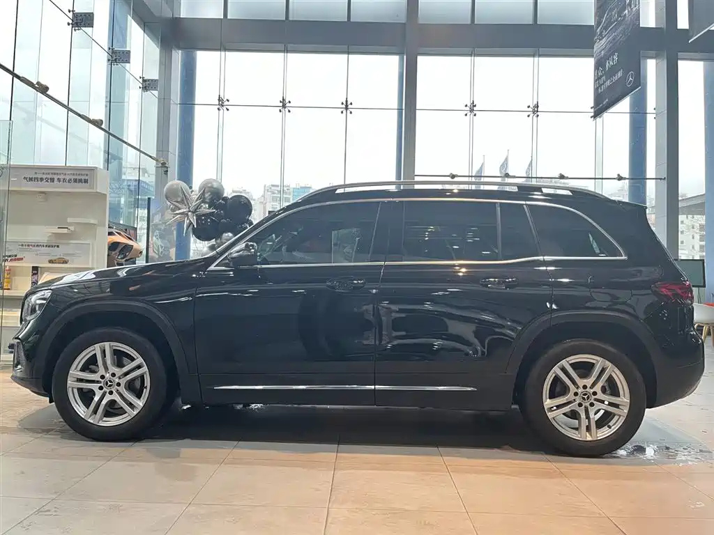 MERCEDES BENZ GLB 2022